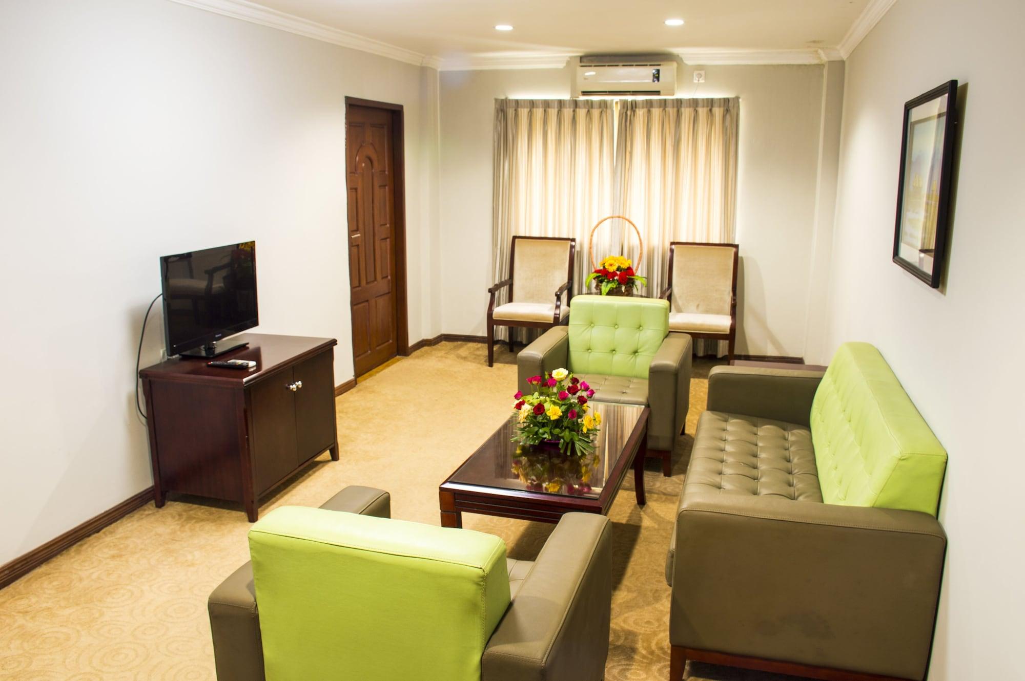 Green Leaf Hotel Янгон Экстерьер фото