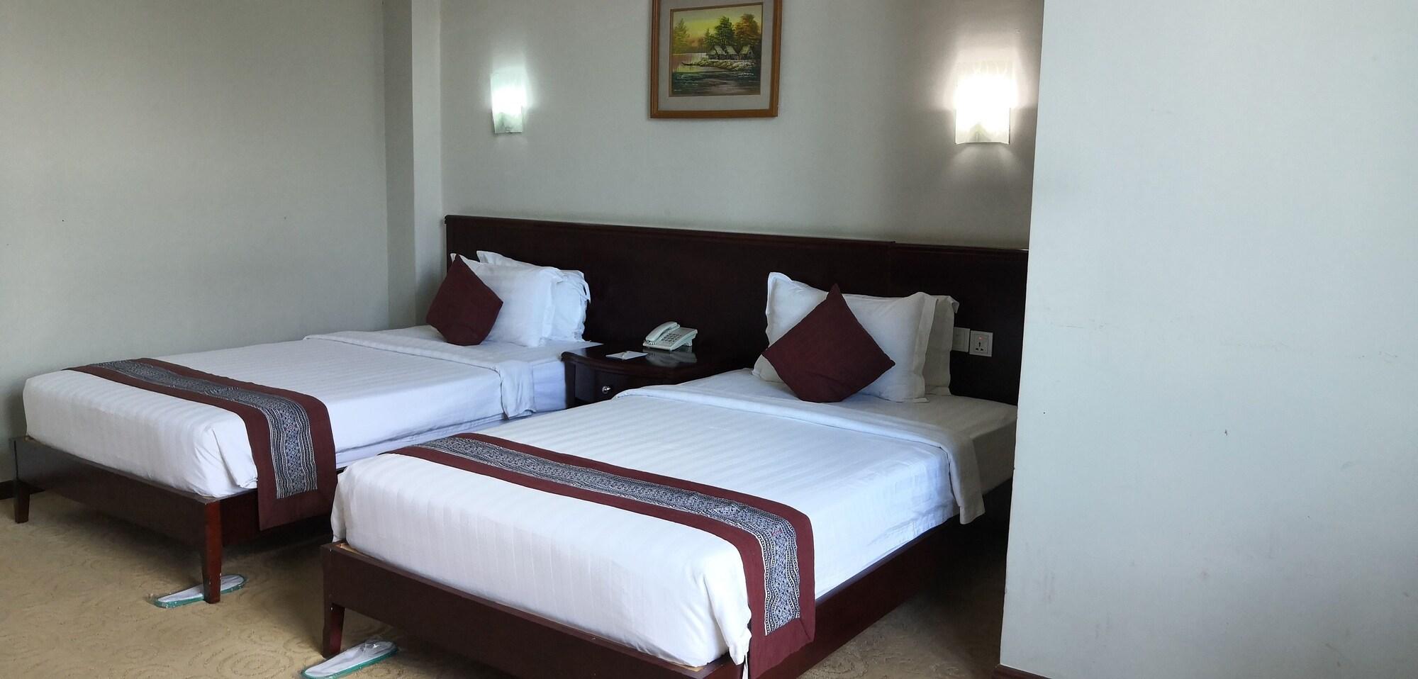 Green Leaf Hotel Янгон Экстерьер фото